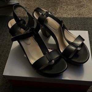 Justfab, size 9, wedge